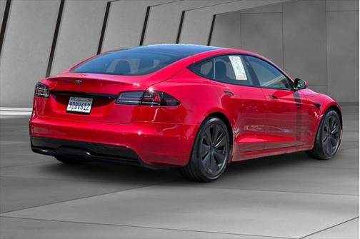 2022 Tesla Model S Base