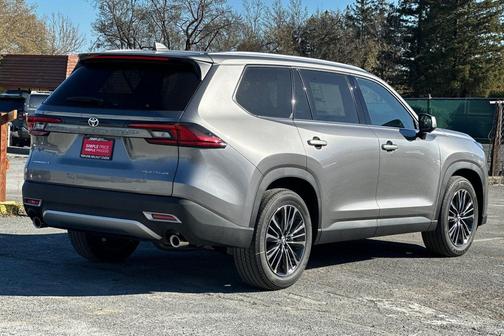 2026 Toyota Grand Highlander Hybrid Platinum MAX