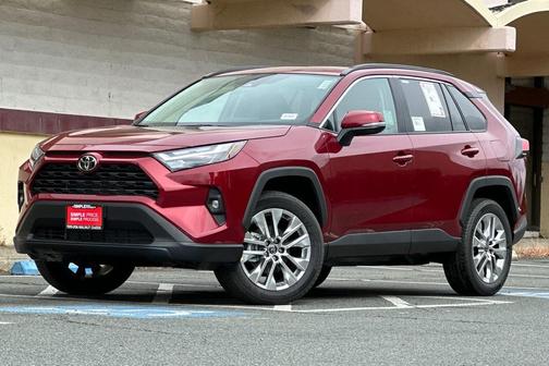 2025 Toyota RAV4 XLE Premium