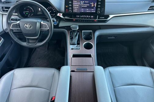 2022 Toyota Sienna XLE