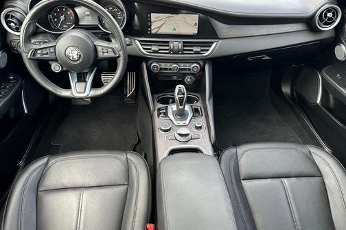2022 Alfa Romeo Giulia Ti