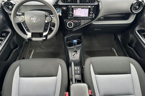 2019 Toyota Prius LE