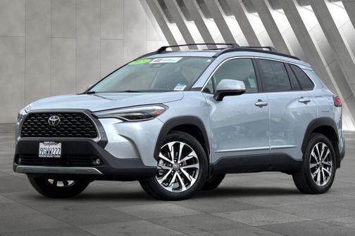 2023 Toyota Corolla Cross XLE