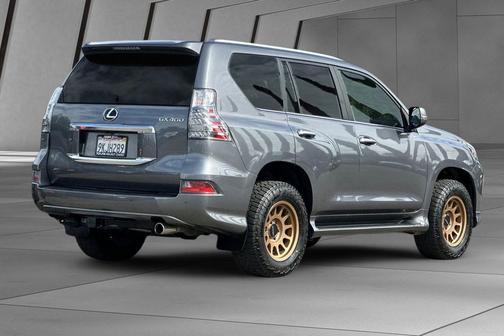 2023 Lexus GX 460 Premium