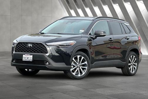 2025 Toyota Corolla Cross XLE