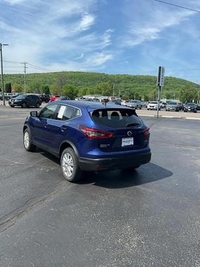 BL 2021 Nissan Rogue Sport S