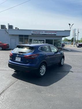 BL 2021 Nissan Rogue Sport S