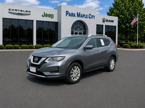 Gun Metallic 2018 Nissan Rogue SV