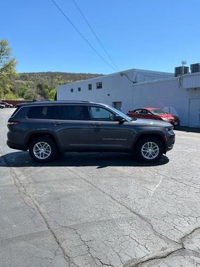 Gray 2022 Jeep Grand Cherokee L Laredo