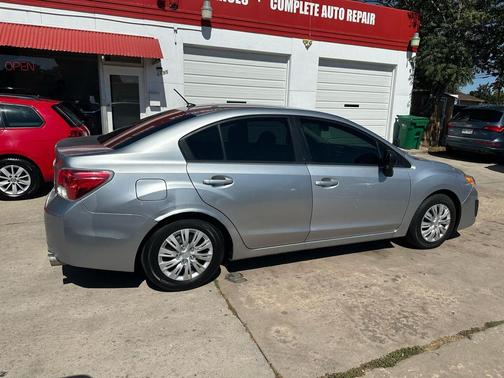 2014 Subaru Impreza 2.0i