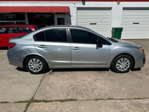 2014 Subaru Impreza 2.0i