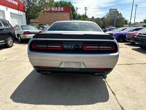 2017 Dodge Challenger SXT