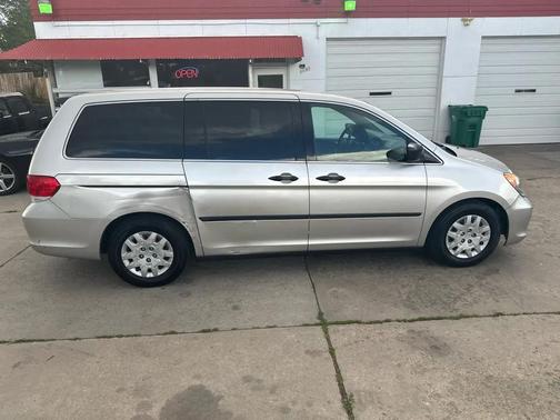 Silver Pearl Metallic 2008 Honda Odyssey LX
