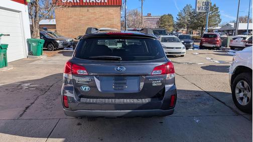 2010 Subaru Outback 2.5 i Premium