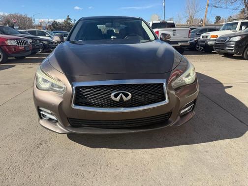 2015 INFINITI Q50 Premium