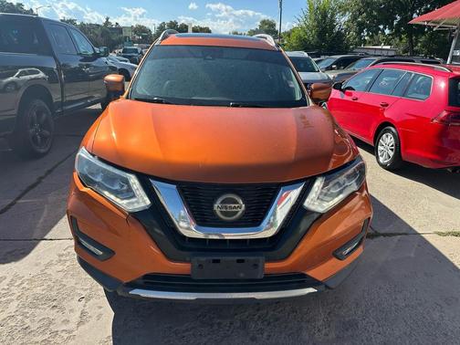 2018 Nissan Rogue SV