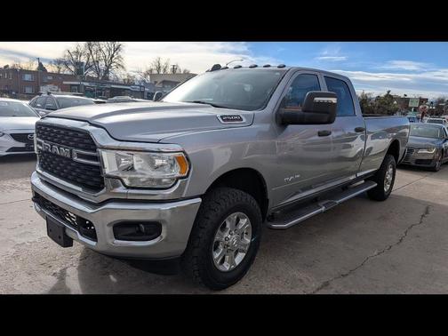 2023 RAM 2500 Big Horn Crew Cab 4x4 8' Box