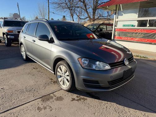 2017 Volkswagen Golf SportWagen TSI S