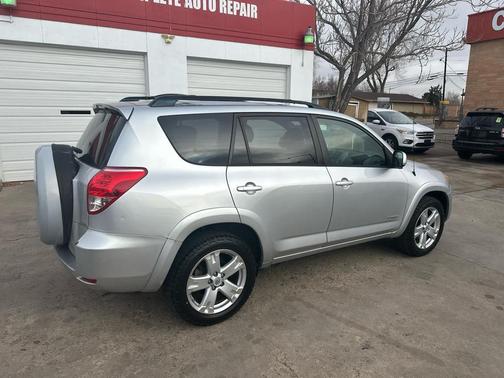 2006 Toyota RAV4 Sport