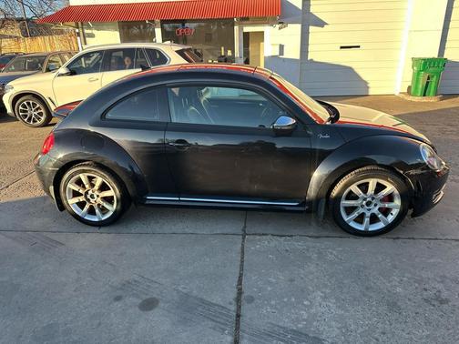 2013 Volkswagen Beetle 2.0T Fender Edition