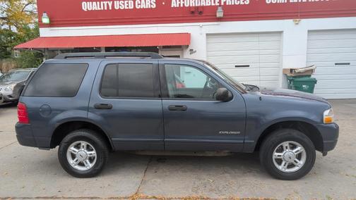 2005 Ford Explorer XLT Sport