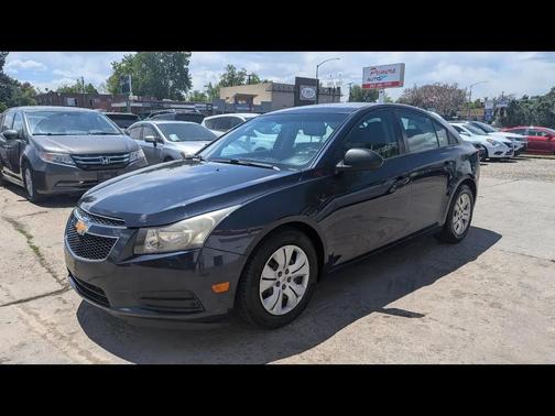 Blue 2014 Chevrolet Cruze LS