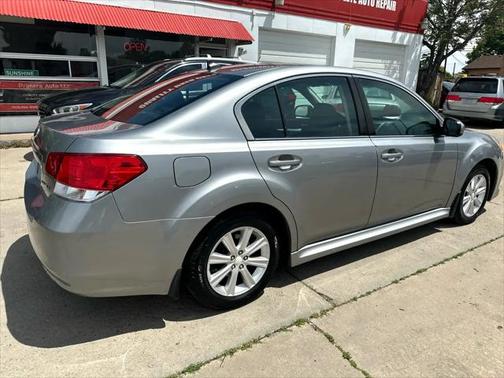 2011 Subaru Legacy Premium