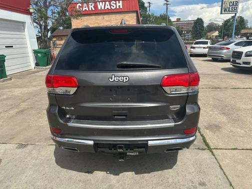 Brilliant Black Crystal Pearlcoat 2014 Jeep Grand Cherokee Summit