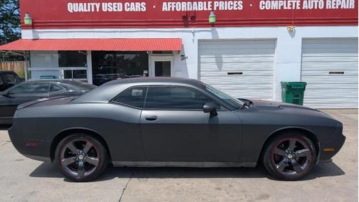 Bright White Clearcoat 2014 Dodge Challenger SXT