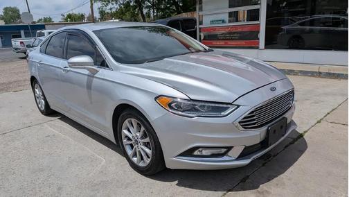 Ingot Silver 2017 Ford Fusion SE