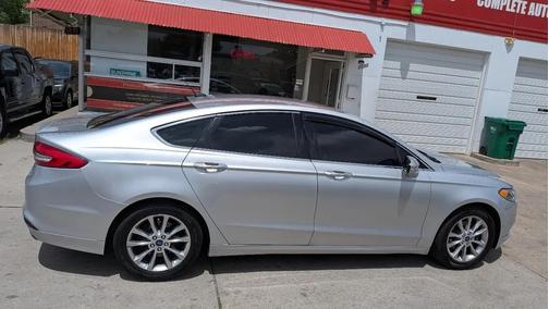 Ingot Silver 2017 Ford Fusion SE