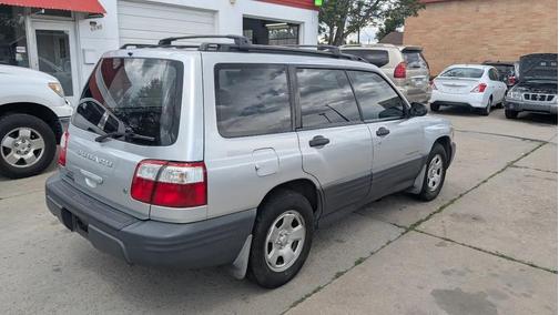 Platinum Silver Metallic/Gray 2002 Subaru Forester L