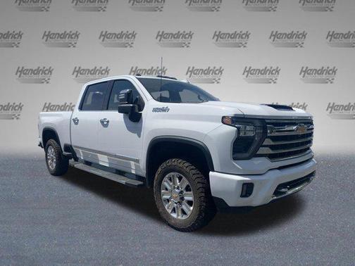 Summit White 2024 Chevrolet Silverado 2500 High Country