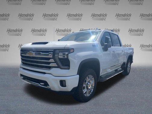 Summit White 2024 Chevrolet Silverado 2500 High Country