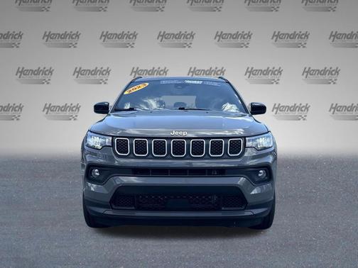 Sting-Gray Clearcoat 2023 Jeep Compass Latitude Lux