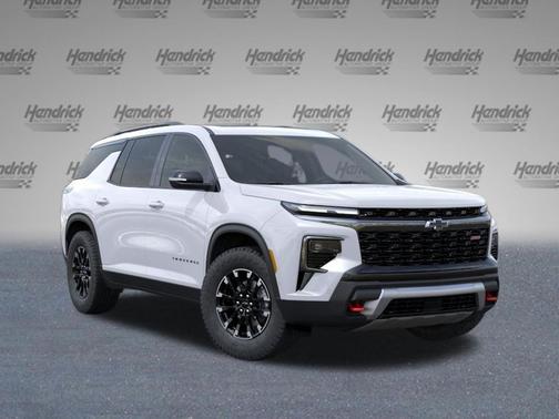 Polar White Tricoat 2026 Chevrolet Traverse AWD Z71