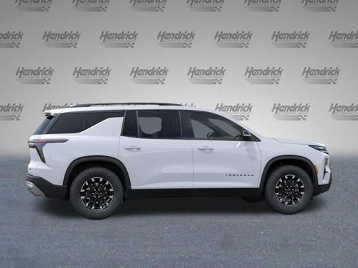 Polar White Tricoat 2026 Chevrolet Traverse AWD Z71