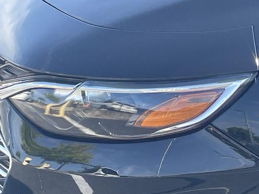 Mosaic Black Metallic 2023 Chevrolet Malibu FWD 1LT