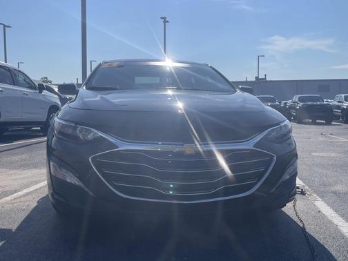 Mosaic Black Metallic 2023 Chevrolet Malibu FWD 1LT