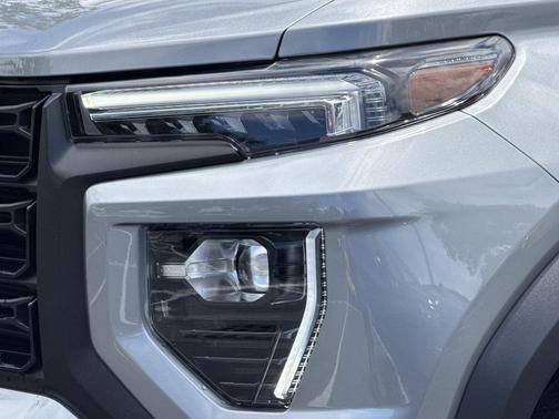 Sterling Metallic 2025 GMC Canyon Elevation
