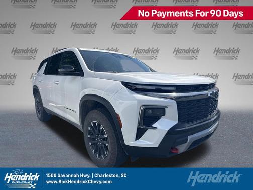 Iridescent Pearl Tricoat 2025 Chevrolet Traverse AWD Z71