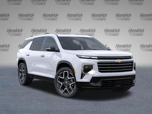 Polar White Tricoat 2026 Chevrolet Traverse High Country