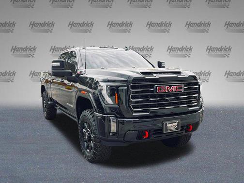 Onyx Black 2024 GMC Sierra 2500 AT4