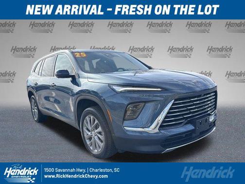 2025 Buick Enclave Preferred FWD