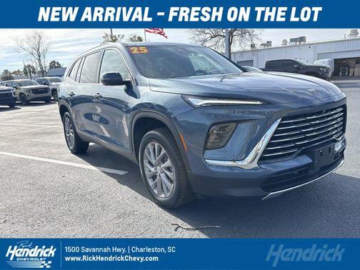 2025 Buick Enclave Preferred FWD