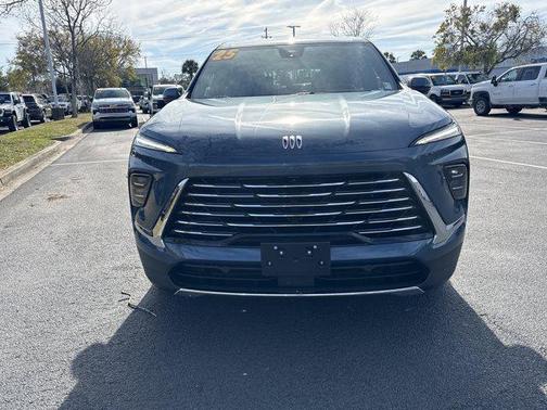 2025 Buick Enclave Preferred FWD