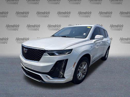 Crystal White Tricoat 2024 Cadillac XT6 Luxury FWD