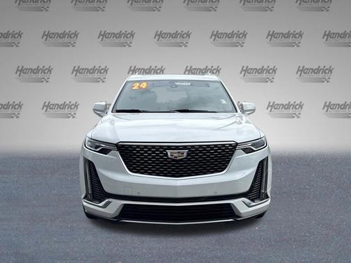 Crystal White Tricoat 2024 Cadillac XT6 Luxury FWD