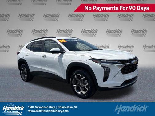 Summit White 2025 Chevrolet Trax LT