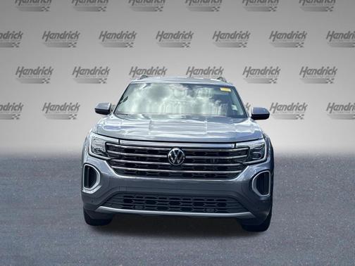 Platinum Gray Metallic 2024 Volkswagen Atlas 2.0T SE w/Technology